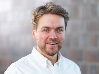 Portrait of Hauke Lutzen, expert in current measurement technology and developer of the M-Shunt